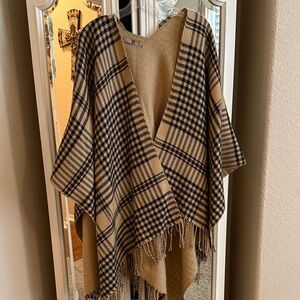 Vici Plaid Poncho in Black and Tan